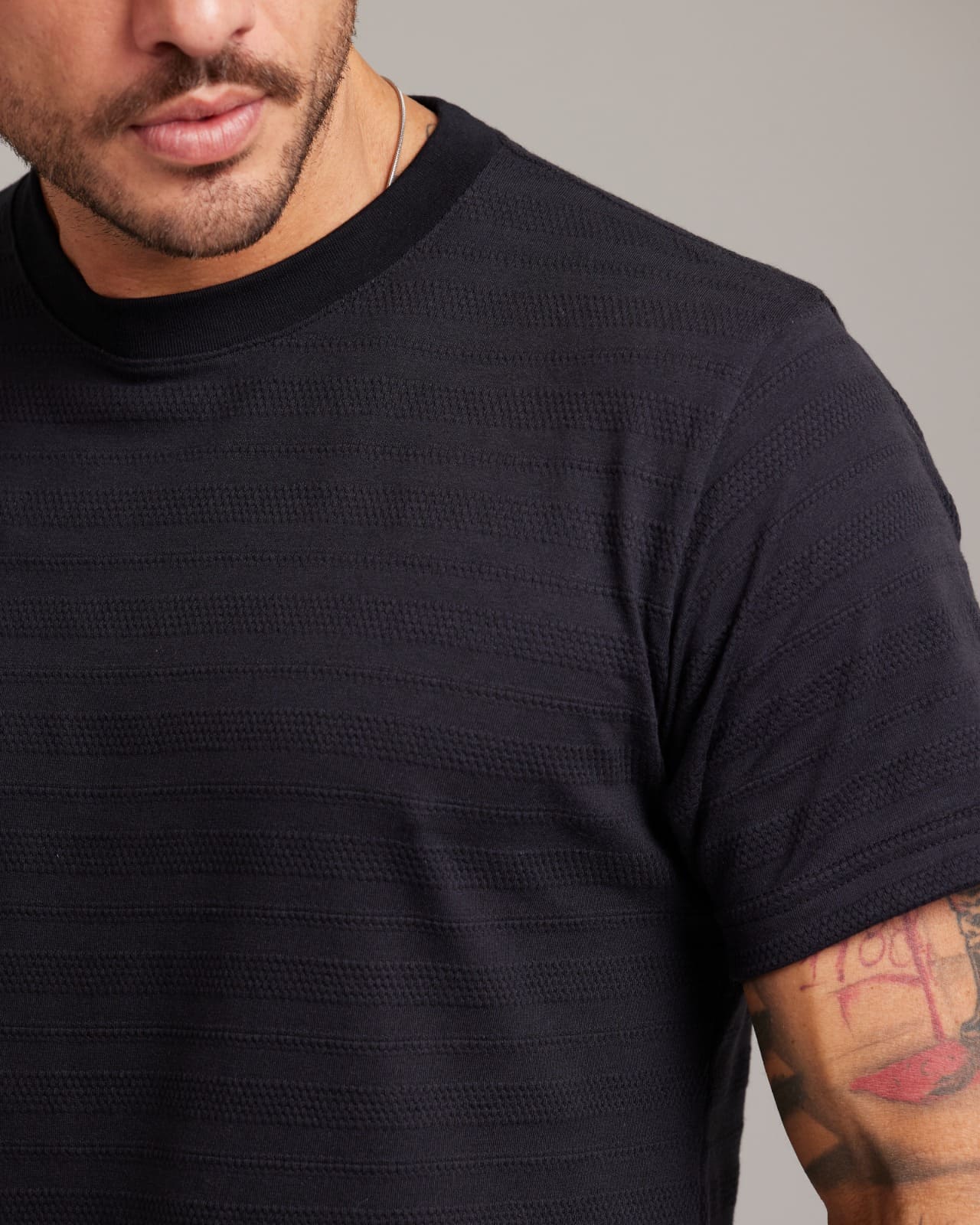 Camiseta Waffle Knit Texture Preto — Lunfe Outlet — foto 4