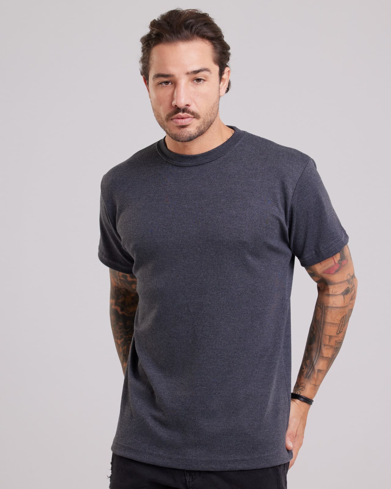 Camiseta Suedine Peruano Preto — Lunfe Outlet — foto 5