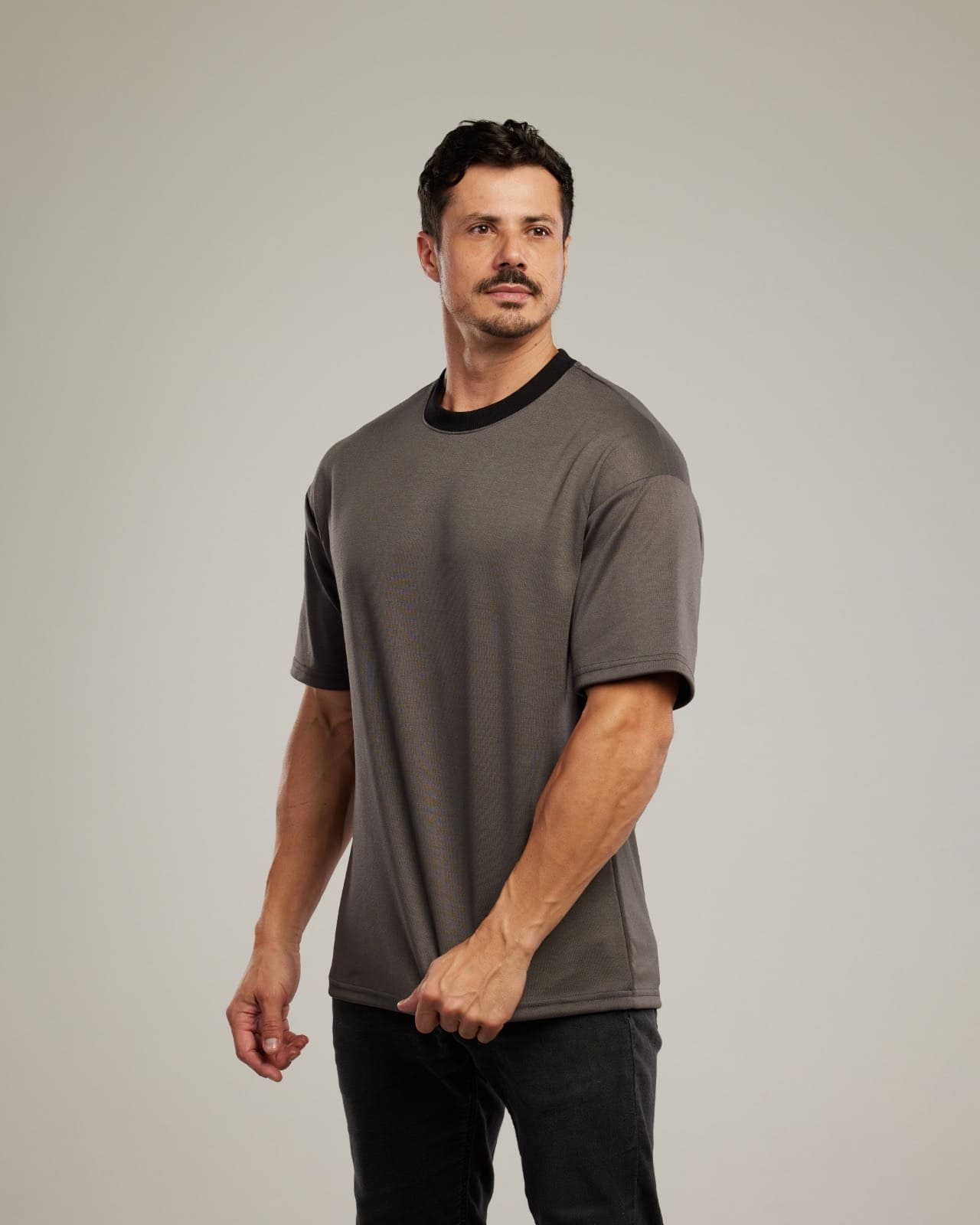 Camiseta Oversized Duo — Lunfe Outlet — foto 2