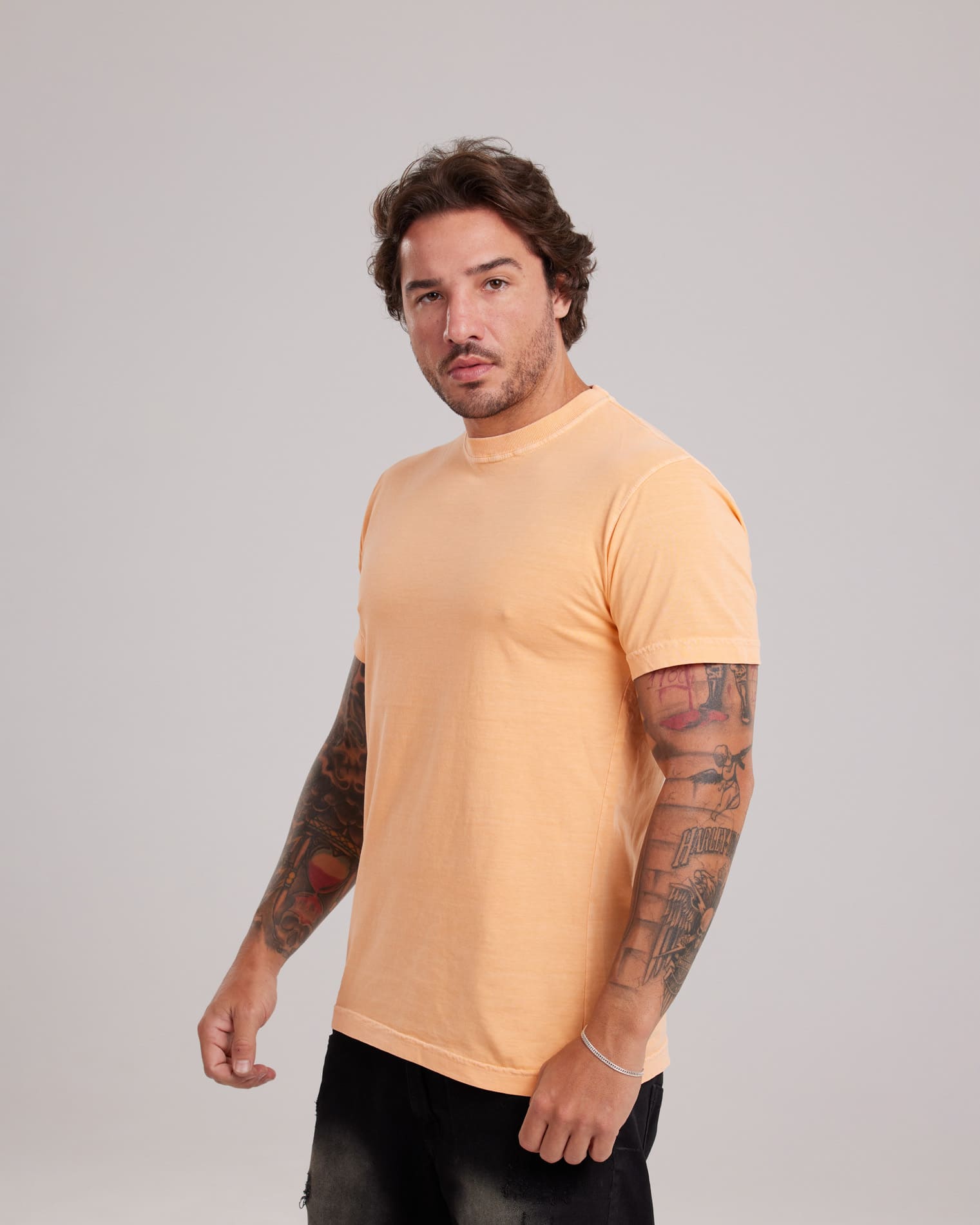 Camiseta Estonada Cores Vibrantes